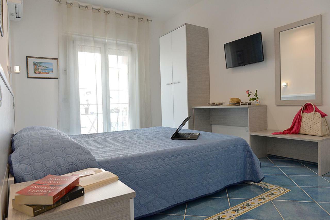 Acquamarine Maiori Amalfi Coast Bed & Breakfast Dış mekan fotoğraf